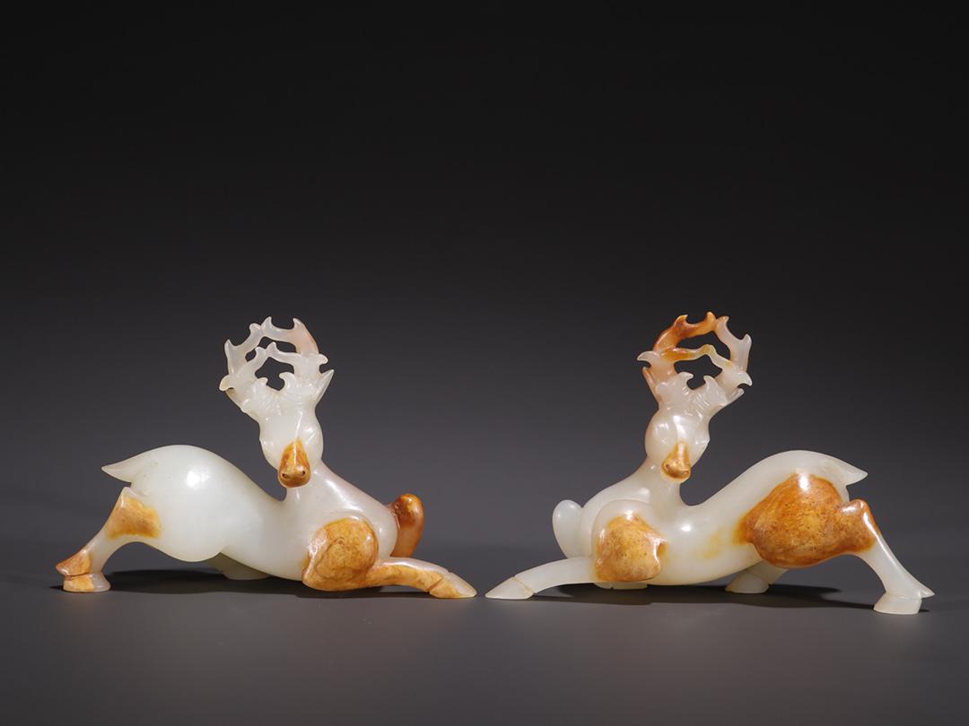 A Pair of Hetian Jade Deer Ornaments (1 of 9)