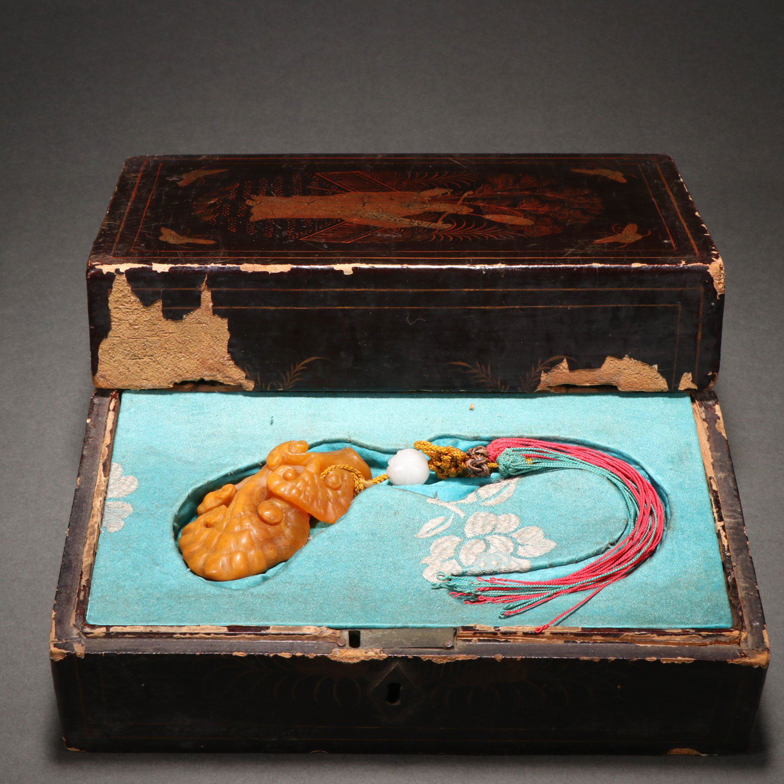 A Delicate Tianhuang Stone Pendant (1 of 9)