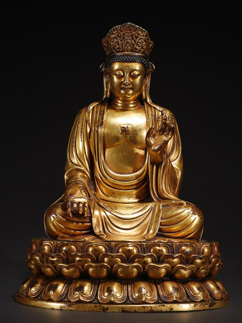 A Fine Gilt-bronze Figure of Guanyin (1 of 9)