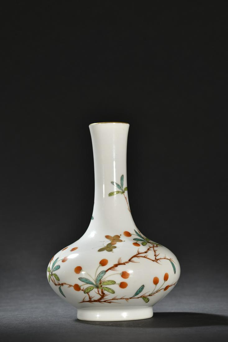 A Fine Famille-rose 'Flowers' Bottle (1 of 8)