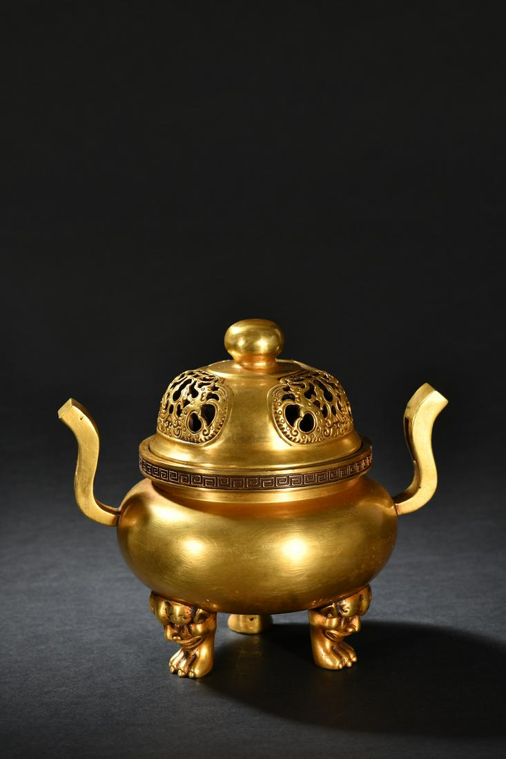 A Fine Gilt-bonze Censer (1 of 9)