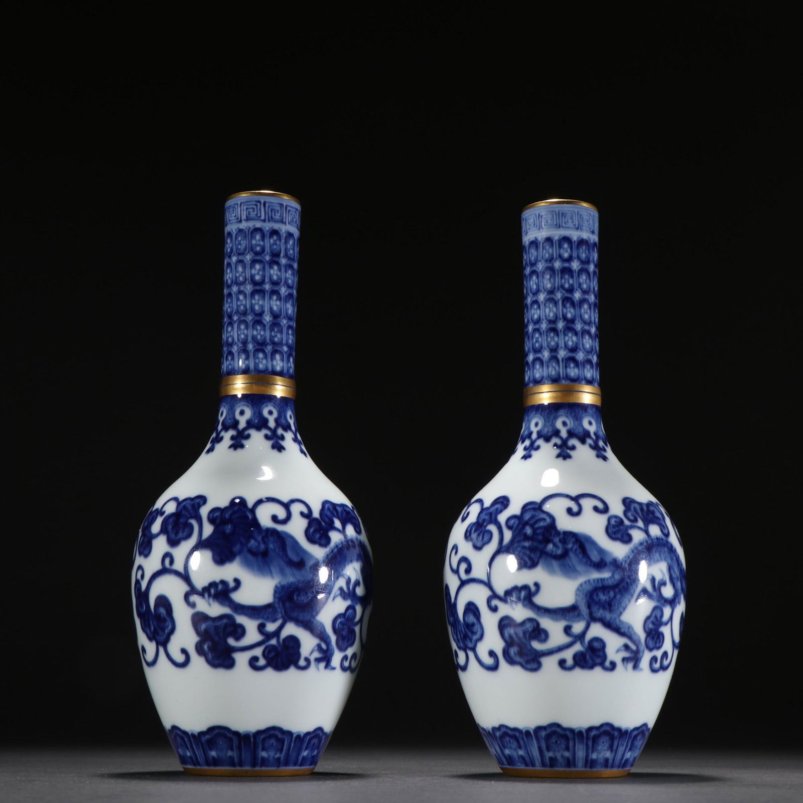 A Pair of Blue and White Vases (1 of 9)