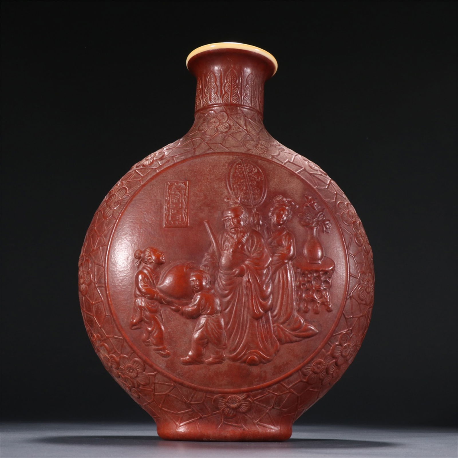 A Robe Carving Character Story Holding the Moon Bottle (1 of 9)