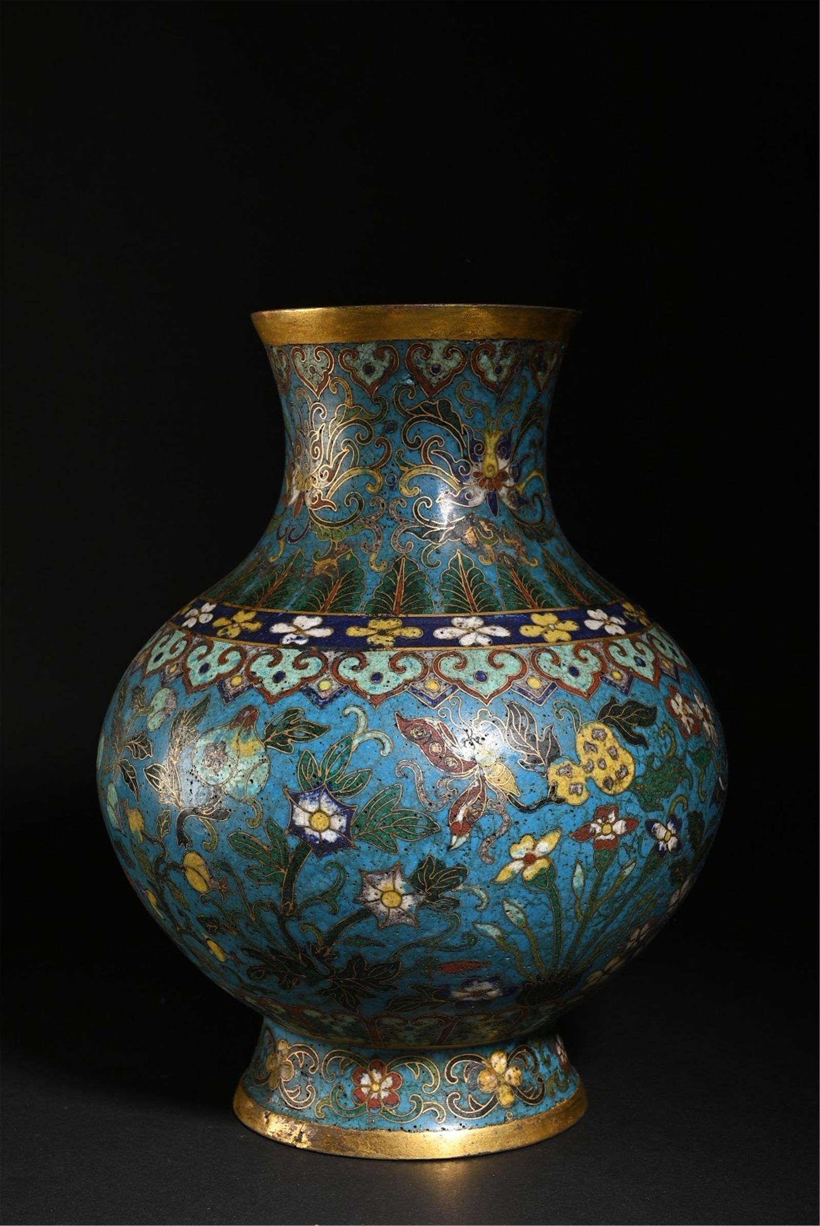 An Exquisite Gilt-bronze Cloisonne 'Flowers,Vase (1 of 9)
