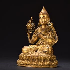 A bronze gilded statue of Zongkhaba