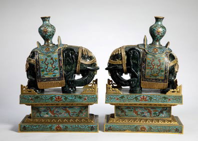 A Pair Of Cloisonne Jade Inlaid Taiping Image Decoration