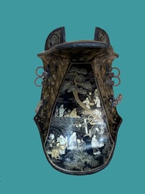 A precious saddle inlaid with pure gold hand-painted stars for a birthday picture