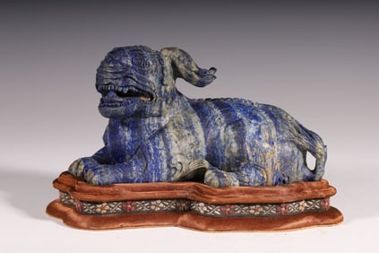 A lapis lazuli ornament