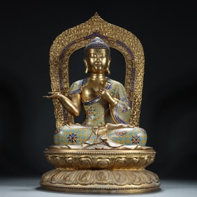 A cloisonn é copper statue of Shakyamuni Buddha