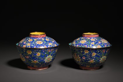 A Pair  Of Enamel Colored Entwined Flower Bowls For Study Ornaments