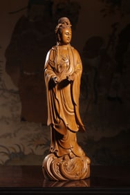 A Republic of China boxwood net bottle Guanyin standing statue
