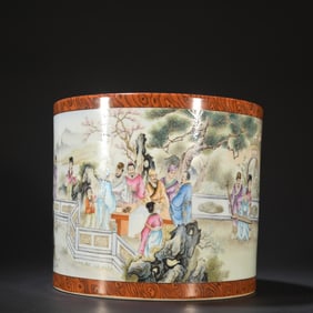 A Qing Yongzheng wood grain glaze powder color elegant gathering picture pen holder