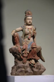 Nanmu painted free Guanyin seated statue