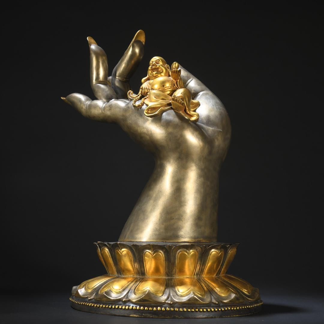 Copper Gilded Buddha Hand Maitreya Ornament: Reflux Copper Gilded Buddha Hand Maitreya Ornament Size: H:34.5cm D:22.5cm W:7.4kg (The dimensions of all batches are manually measured.If you need more detailed information, please contact our custom