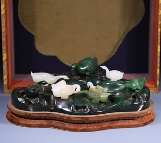One piece of Hetian jade, a set of Swan Lake