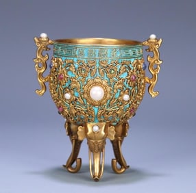 A Piece Of Qing Qianlong Copper Gilt Dot Emerald Inlaid Gemstone Gold Ou Permanent Cup