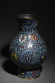 A Cloisonné Enamel Flower Ornament