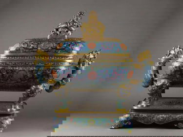 A piece of pinched wire enamel Shuanglong Shoulu