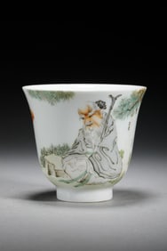 Porcelain cups are full of longevity