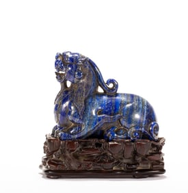 A lapis lazuli beast