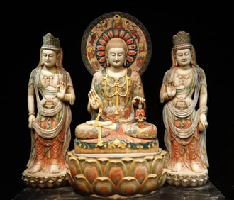 A set of white marble painted Buddha in the Northern Qi Dynasty