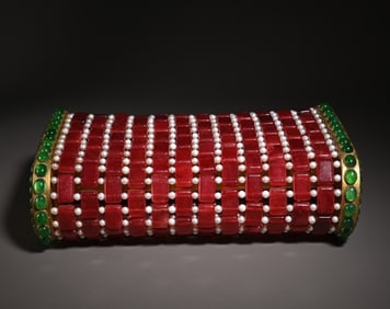 A Bronze Gilt Dragon Pattern Pillow Study Ornament