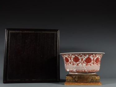 Da Ming Xuande Year System Fan Hongxu "Restoration Products"