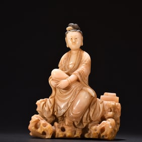 A Youzhu style Shoushan Furong Stone Free Guanyin ornament