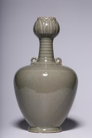 Western Jin Yue kiln celadon lotus mouth ear vase
