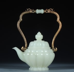 A Hotan Jade Handle Pot