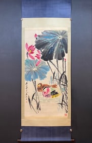 Lou Shibai painted a four-foot scroll