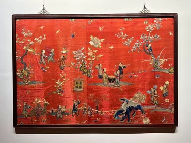 A Qing Dynasty Su Embroidery Baby Play Picture