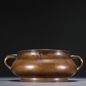 A precision cast copper tire Youlong ear furnace