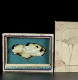 A piece of Hetian Yurui Beast