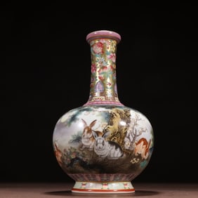 A piece of Qing Jindi pastel rabbit pattern appreciation bottle