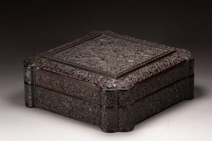 One piece of red sandalwood dragon pattern box