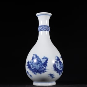 A Ming Dynasty Chongzhen blue and white figure vase