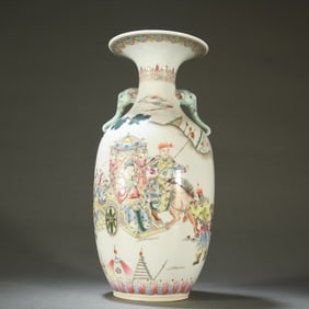 A late Qing pastel Guanyin out of the patrol image elephant ear vase