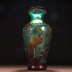 A piece of clear glazed tire carved crane pine pattern appreciation bottle