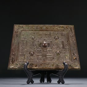 A Han bronze beast pattern bronze mirror