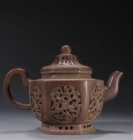A piece of Shi Dabin's purple sand engraved pattern hexagonal teapot
