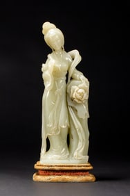 A Hetian jade figure ornament