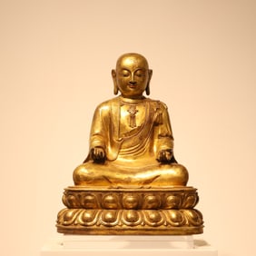 A bronze gilt "Zhenwu Emperor" statue of the Qing Dynasty