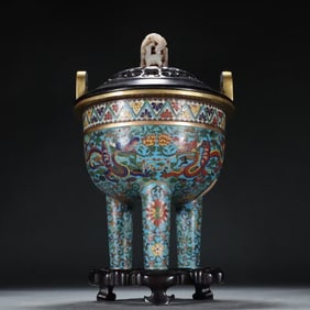 A piece of Qing dynasty bronze gilt cloisonné floral dragon pattern incense burner