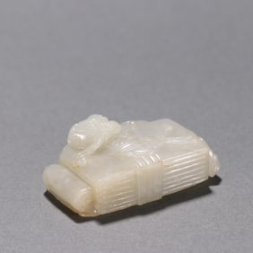 A piece of Qing Hetian jade seed material "Qilin Sending Books" carving