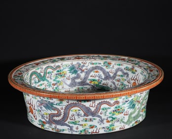 A large basin of the old Qianlong Doucai Nine Dragons in the Qing Dynasty