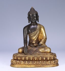Qing Dynasty bronze gilt statue of Sakyamuni