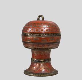 A piece of Qing Qianlong bronze color gold wrong silver bean