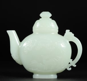 There is a crane jade pot under the Hetian jade panasonic