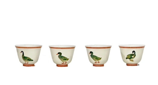 A set of Qing Yongzheng enamel color duck pattern cups